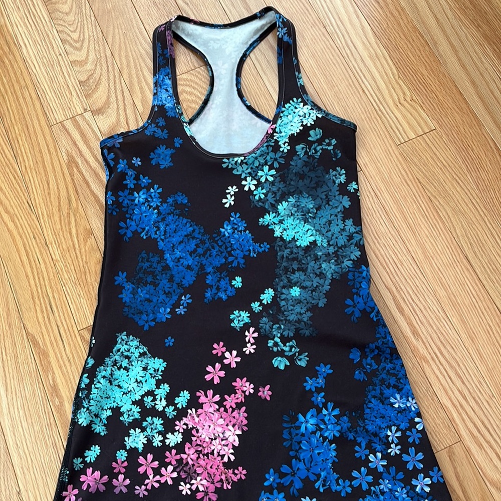 🖼️Lululemon cool racer back